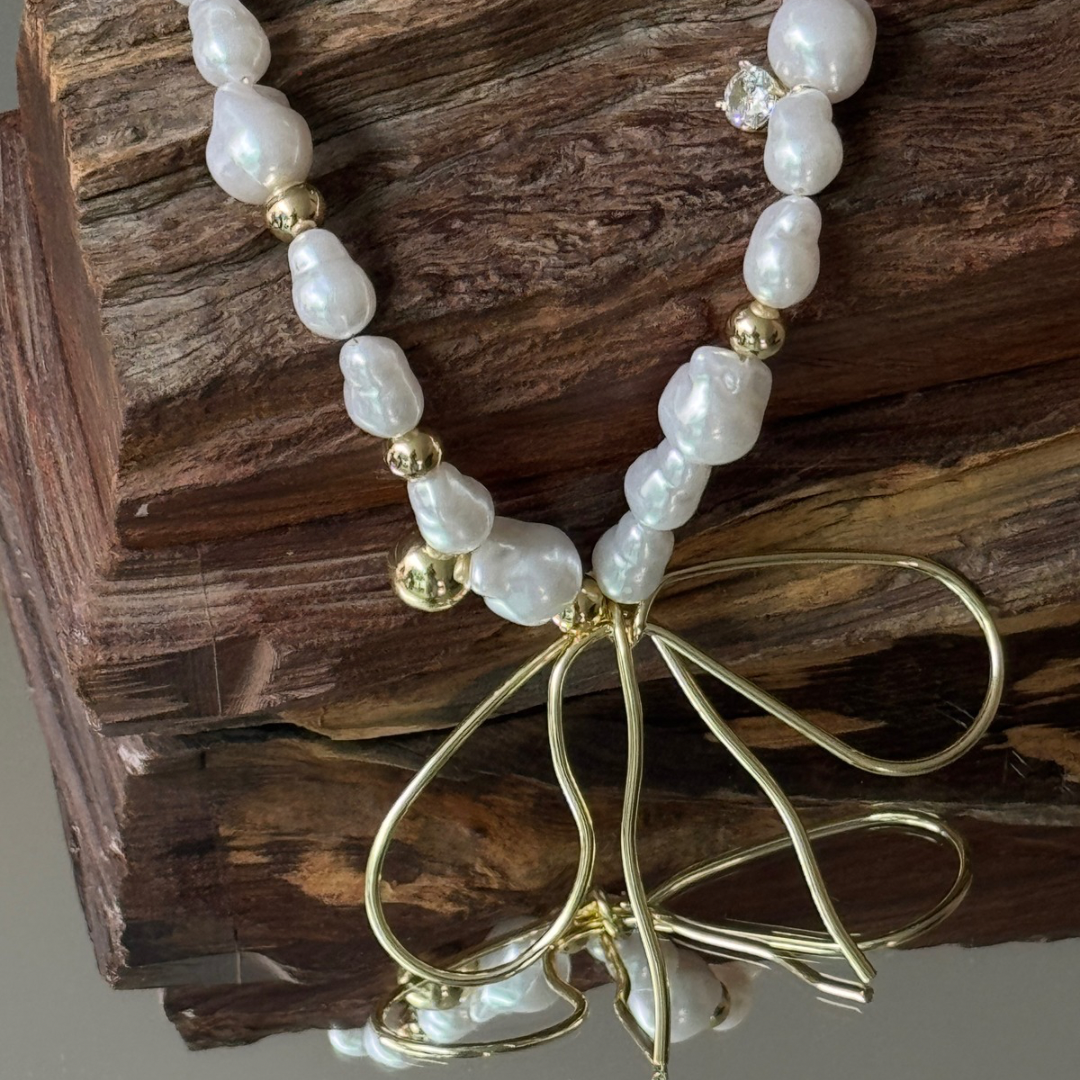 Collar nudo perlas